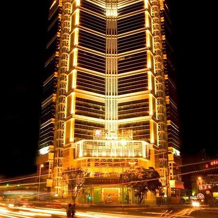 Skyline Plaza Hotel Kanton Exterior foto