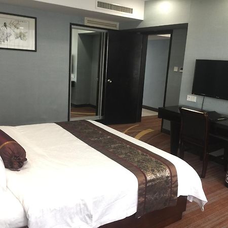 Skyline Plaza Hotel Kanton Exterior foto
