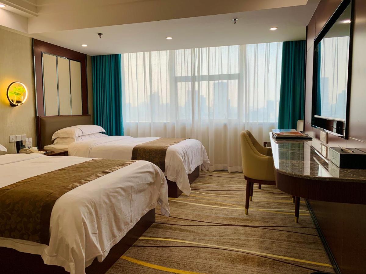 Skyline Plaza Hotel Kanton Exterior foto