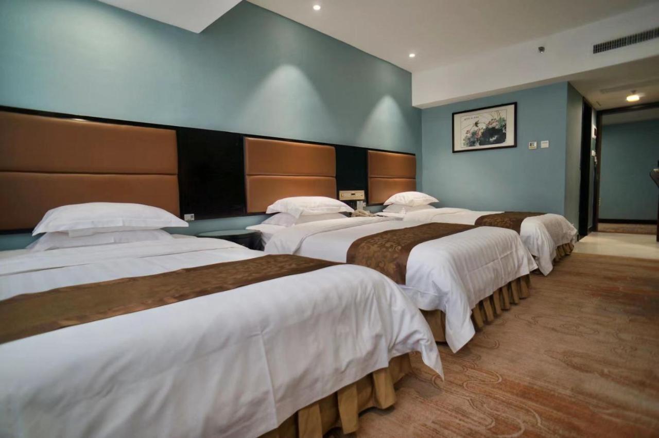Skyline Plaza Hotel Kanton Exterior foto