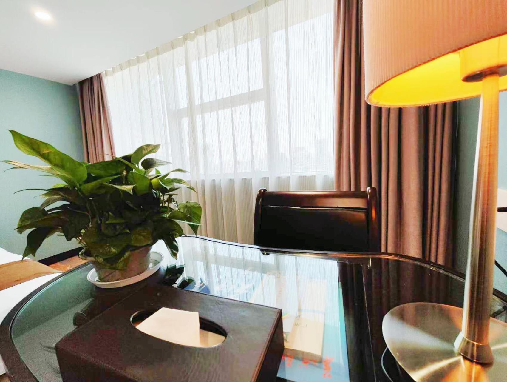 Skyline Plaza Hotel Kanton Exterior foto