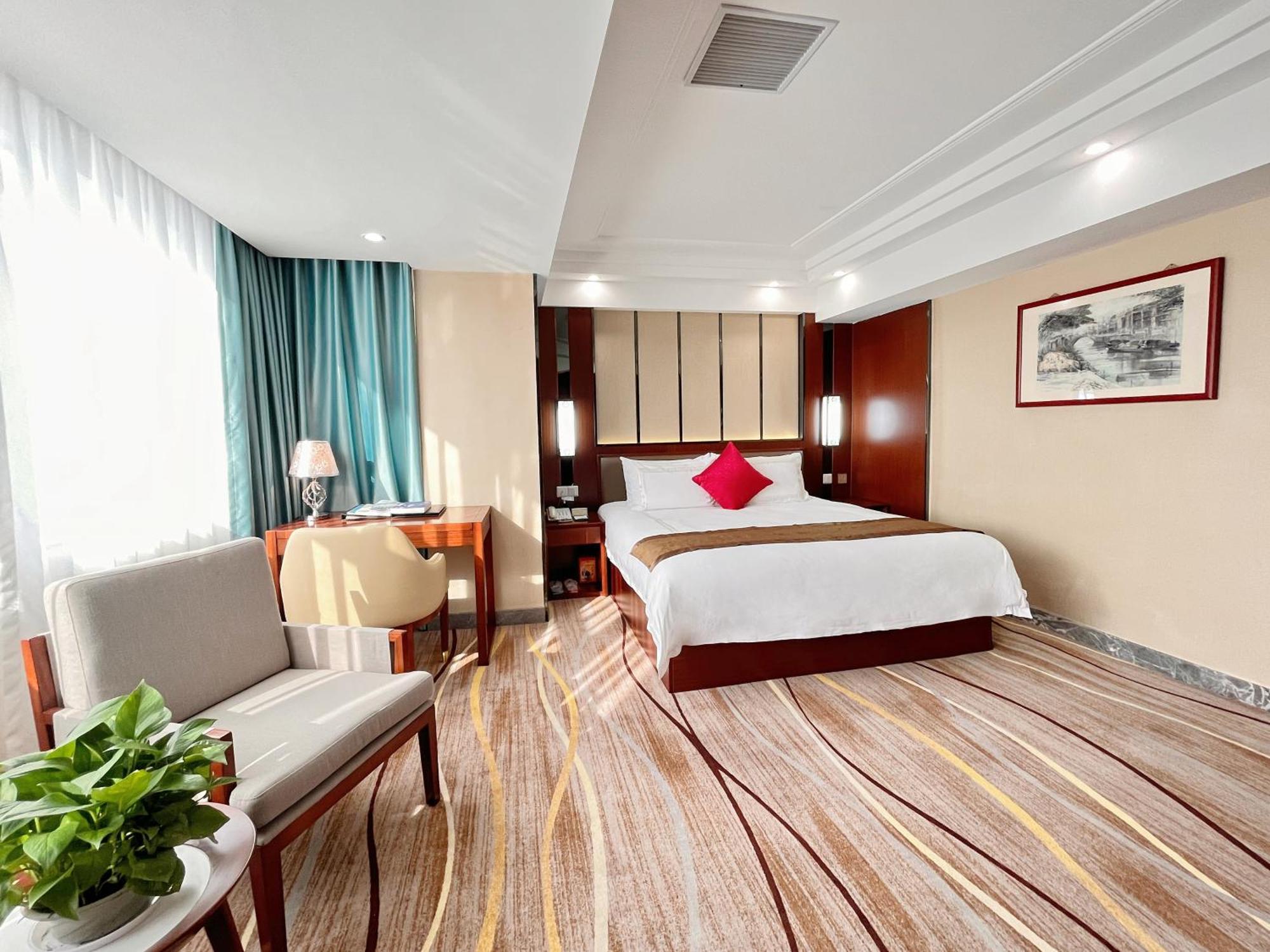 Skyline Plaza Hotel Kanton Exterior foto
