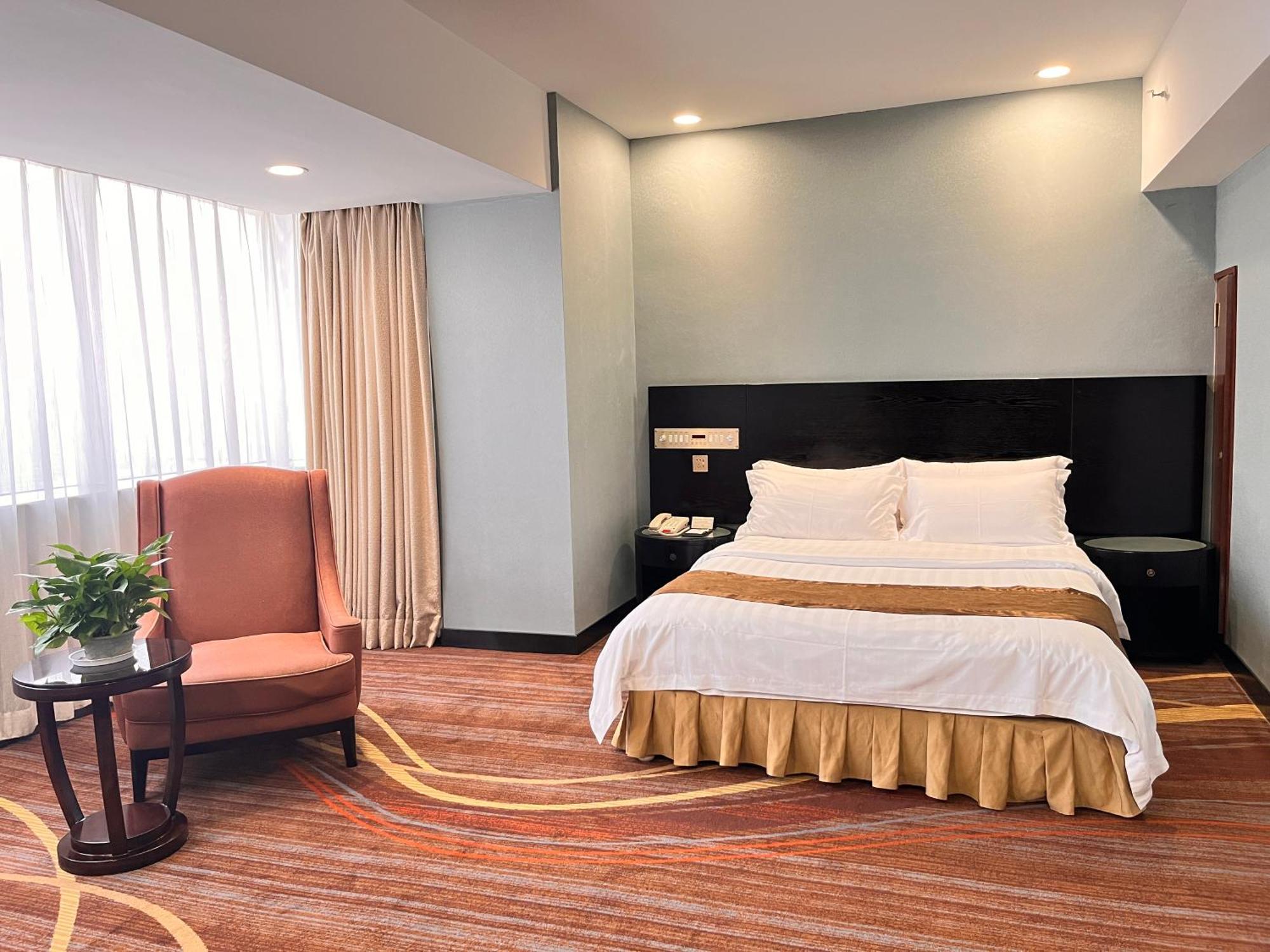 Skyline Plaza Hotel Kanton Exterior foto