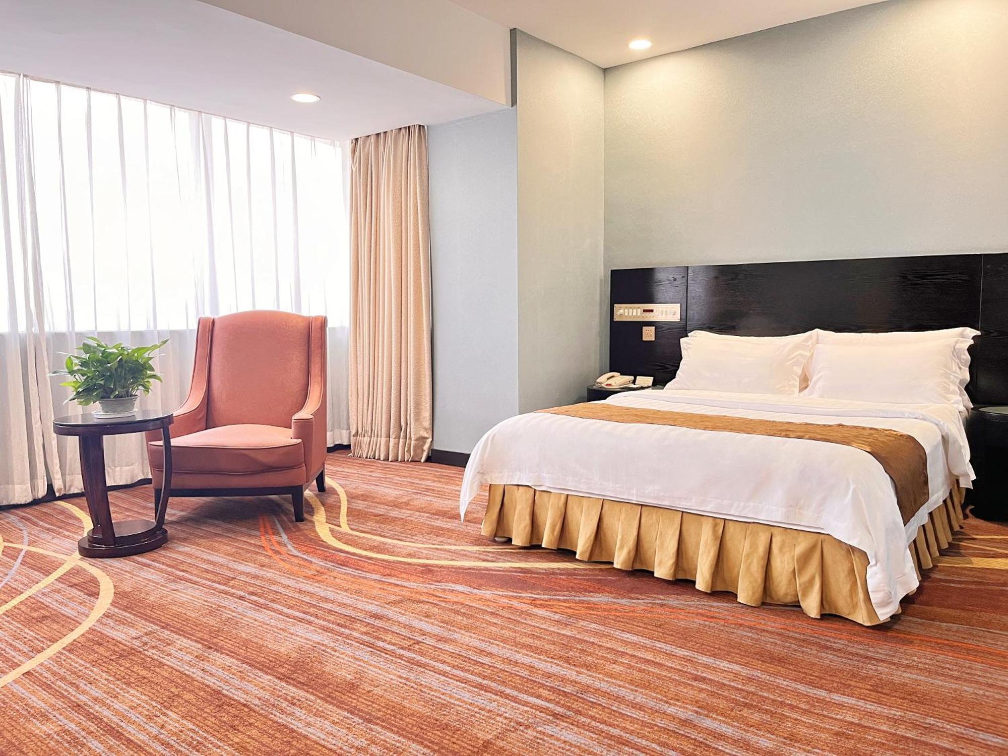 Skyline Plaza Hotel Kanton Exterior foto