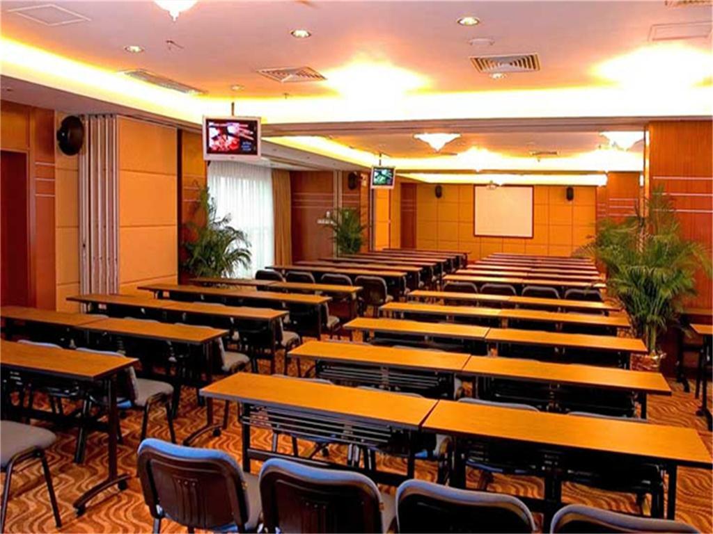 Skyline Plaza Hotel Kanton Exterior foto